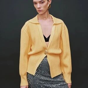 Chic Yellow Women's Cardigan